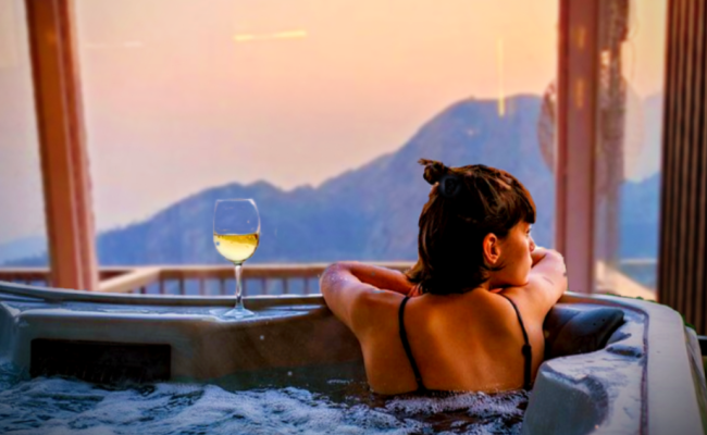 Jacuzzi Suite near Mussoorie